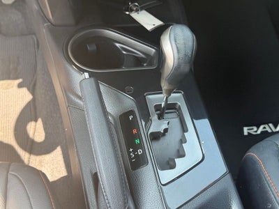 2017 Toyota RAV4 SE