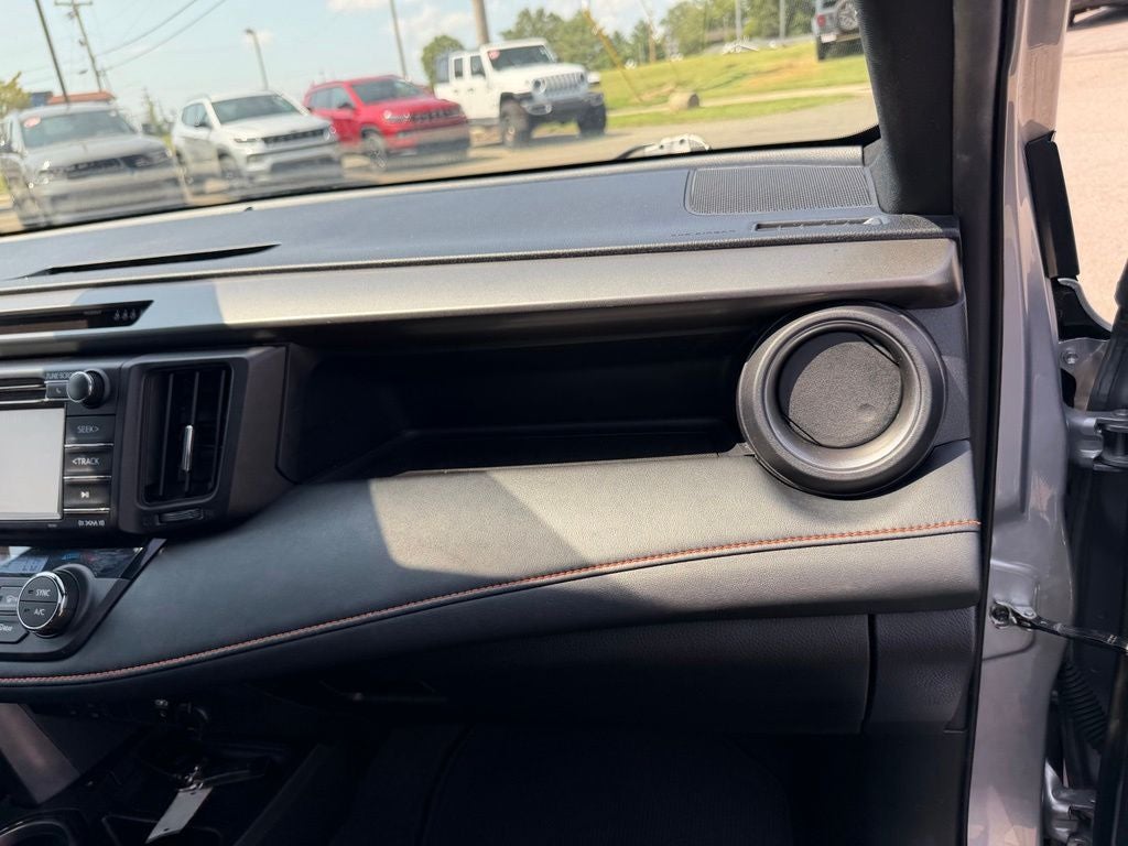 2017 Toyota RAV4 SE