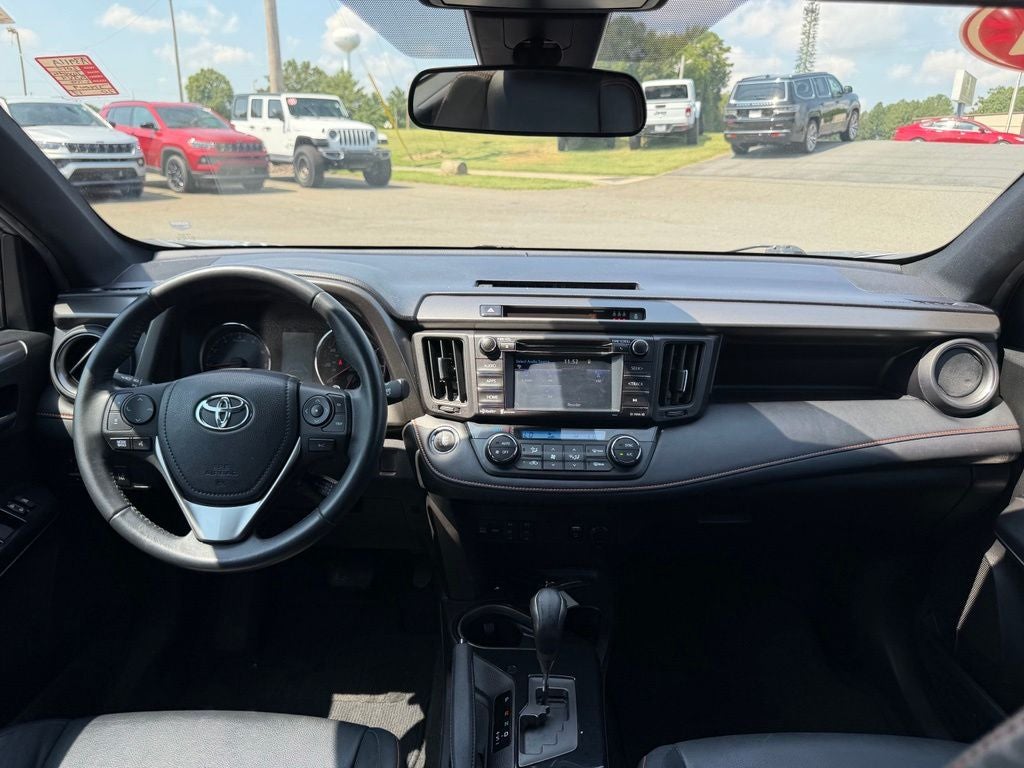 2017 Toyota RAV4 SE