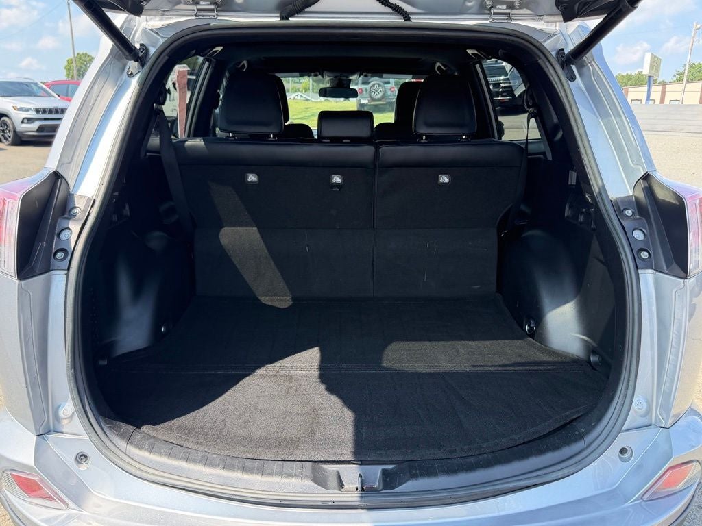 2017 Toyota RAV4 SE