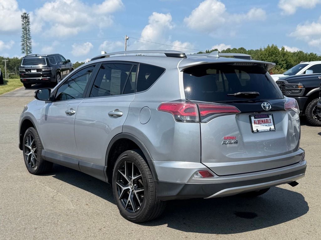 2017 Toyota RAV4 SE