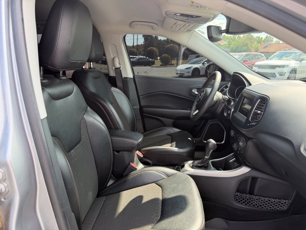 2021 Jeep Compass Latitude FWD