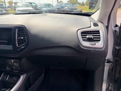 2021 Jeep Compass Latitude FWD