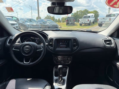 2021 Jeep Compass Latitude FWD