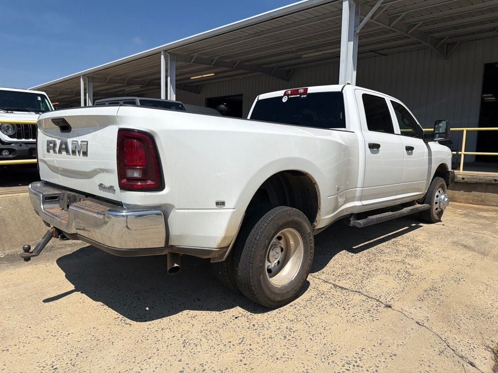 2025 RAM 3500 Tradesman Crew Cab 4x4 8' Box