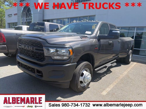 2024 RAM 3500 Tradesman Crew Cab 4x4 8' Box