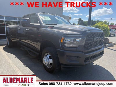 2024 RAM 3500 Tradesman Crew Cab 4x4 8' Box