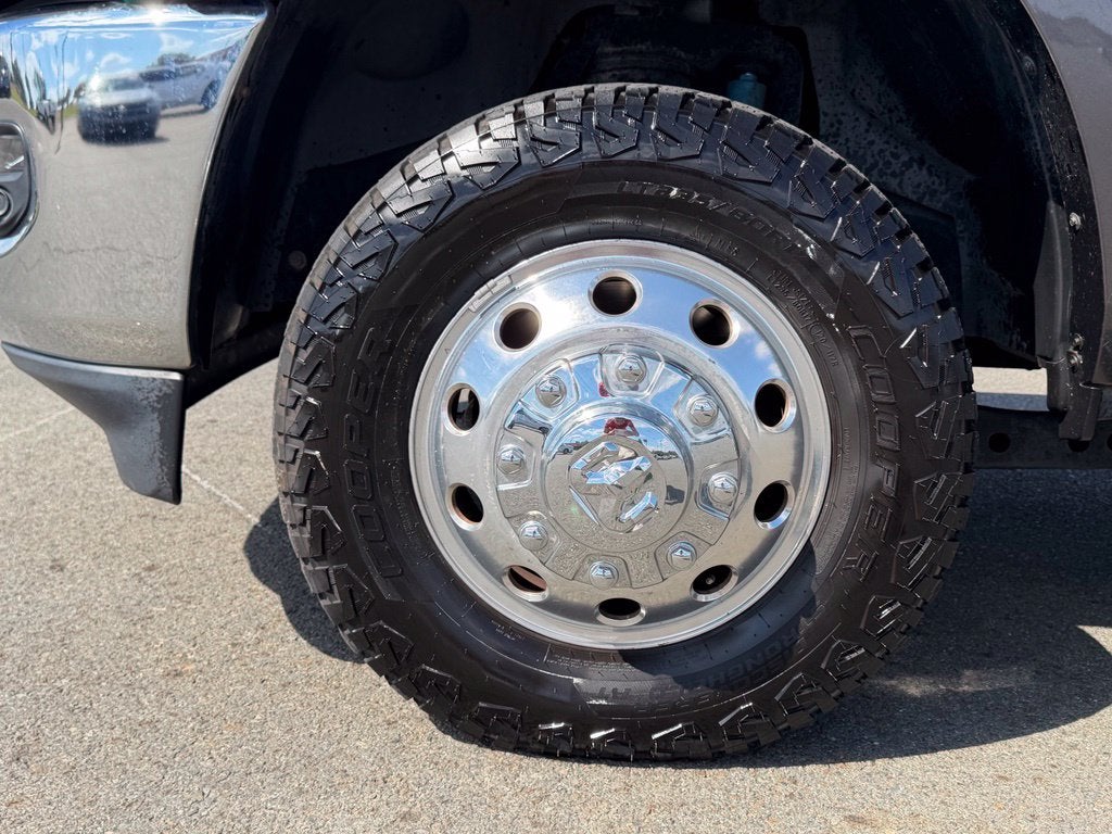 2019 RAM 3500 Laramie Crew Cab 4x4 8' Box