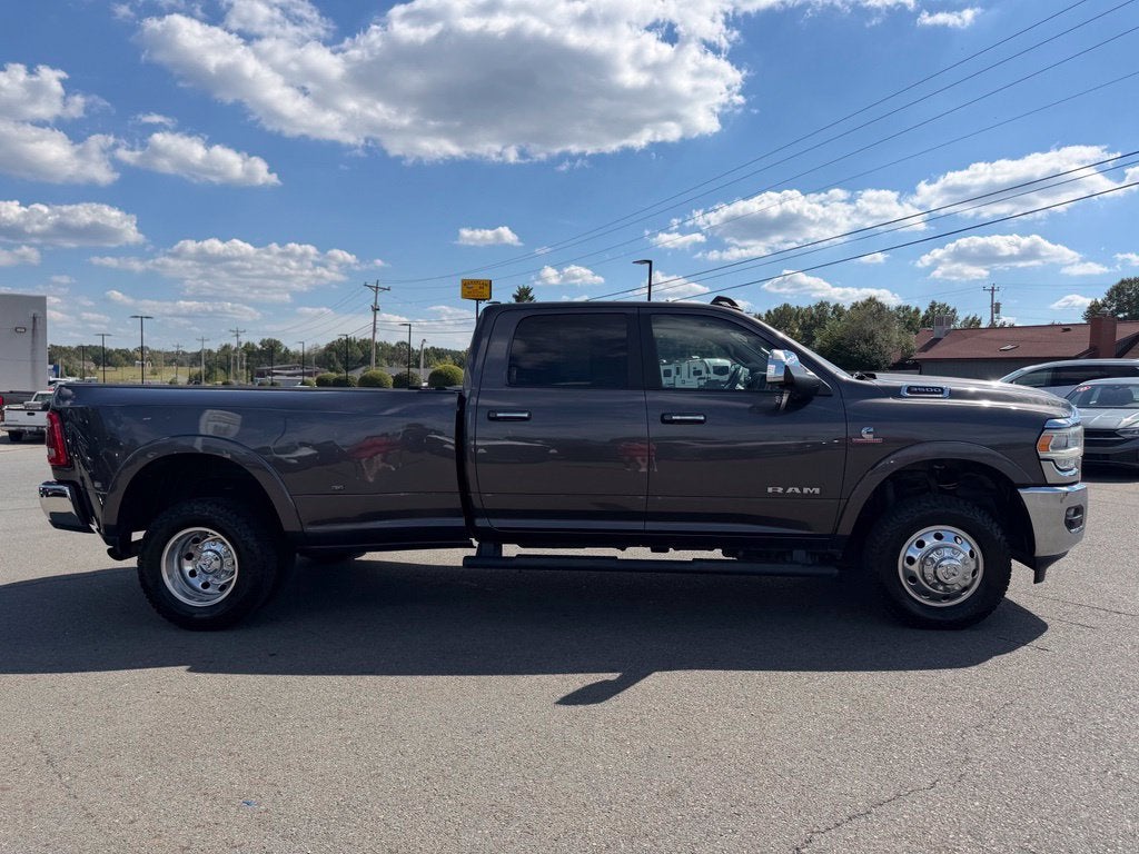 2019 RAM 3500 Laramie Crew Cab 4x4 8' Box