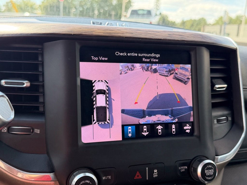 2019 RAM 3500 Laramie Crew Cab 4x4 8' Box