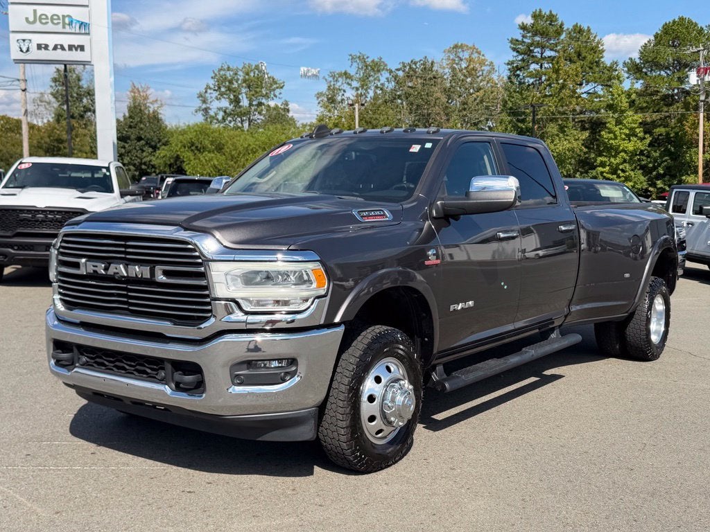 2019 RAM 3500 Laramie Crew Cab 4x4 8' Box