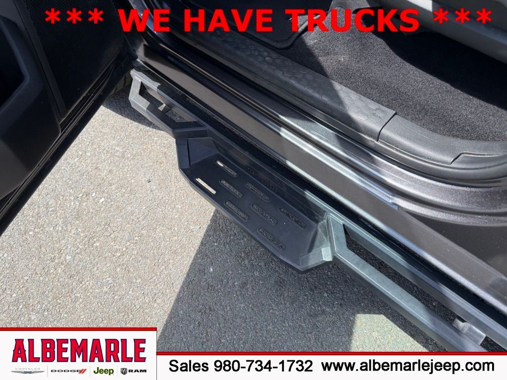 2022 RAM 1500 Classic Tradesman Crew Cab 4x2 5'7' Box