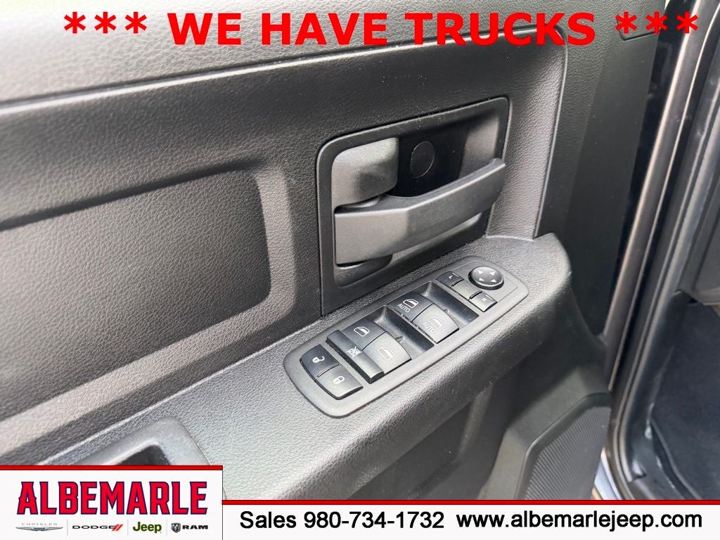 2022 RAM 1500 Classic Tradesman Crew Cab 4x2 5'7' Box