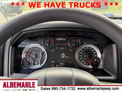 2022 RAM 1500 Classic Tradesman Crew Cab 4x2 5'7' Box