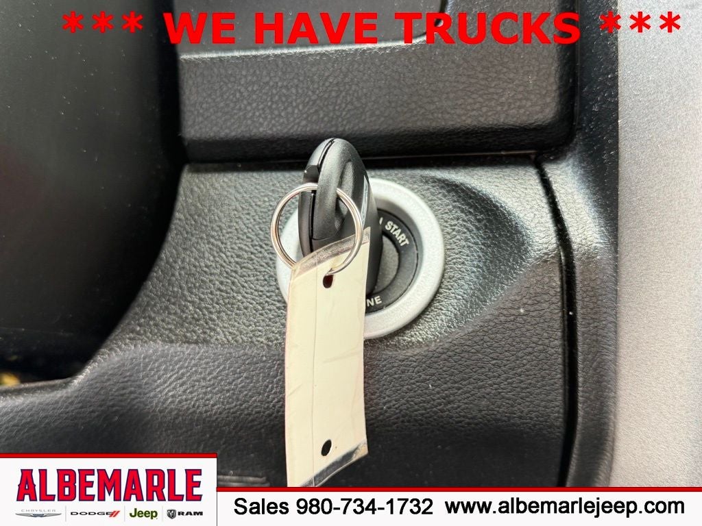 2022 RAM 1500 Classic Tradesman Crew Cab 4x2 5'7' Box