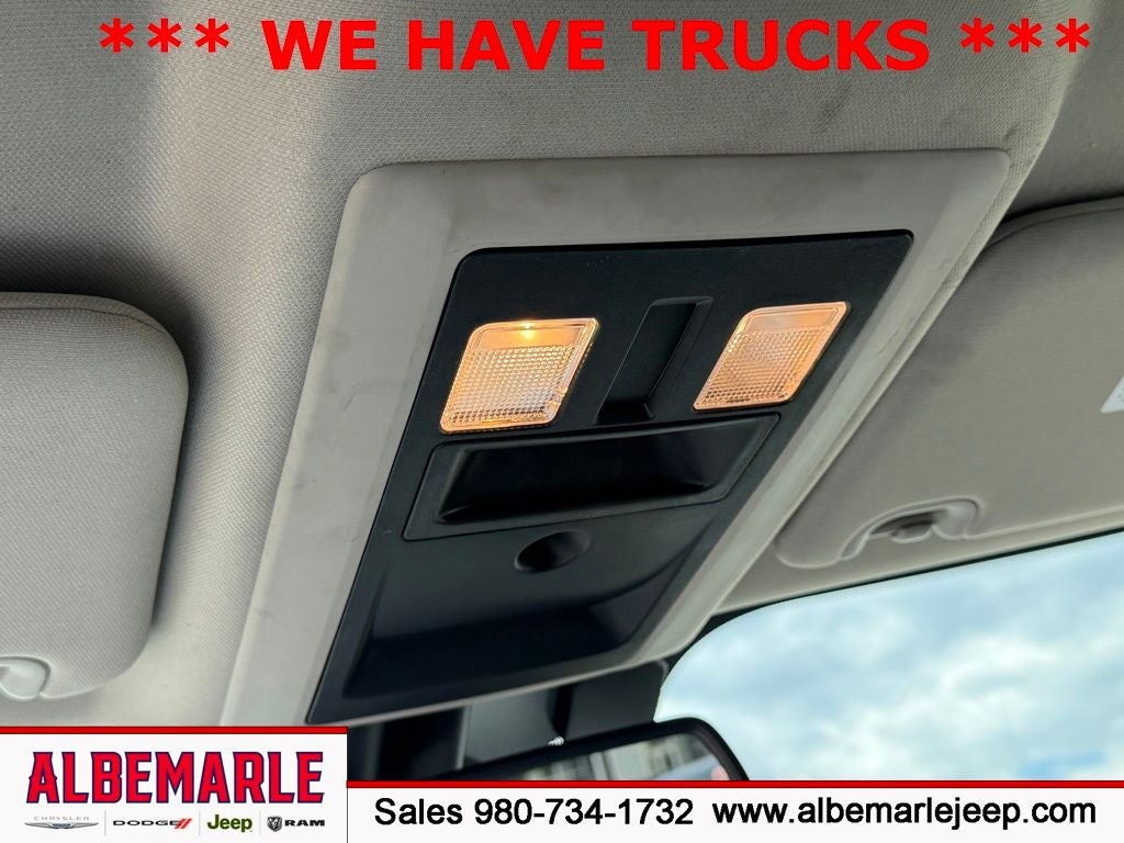 2022 RAM 1500 Classic Tradesman Crew Cab 4x2 5'7' Box