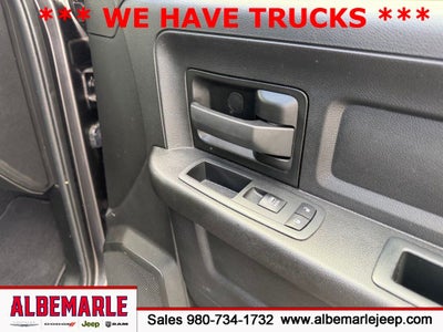 2022 RAM 1500 Classic Tradesman Crew Cab 4x2 5'7' Box