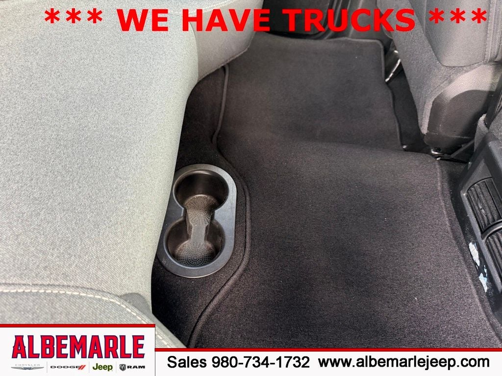 2022 RAM 1500 Classic Tradesman Crew Cab 4x2 5'7' Box
