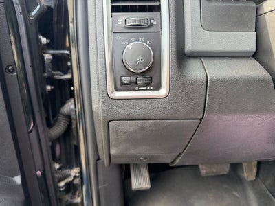 2017 RAM 1500 Big Horn Crew Cab 4x4 5'7' Box