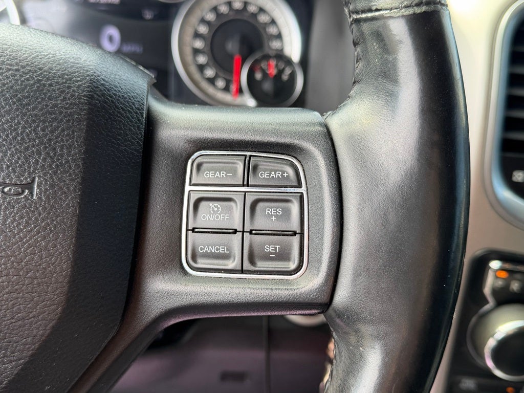 2017 RAM 1500 Big Horn Crew Cab 4x4 5'7' Box