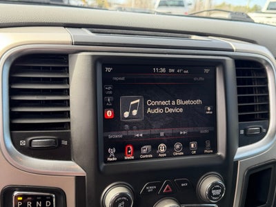 2017 RAM 1500 Big Horn Crew Cab 4x4 5'7' Box