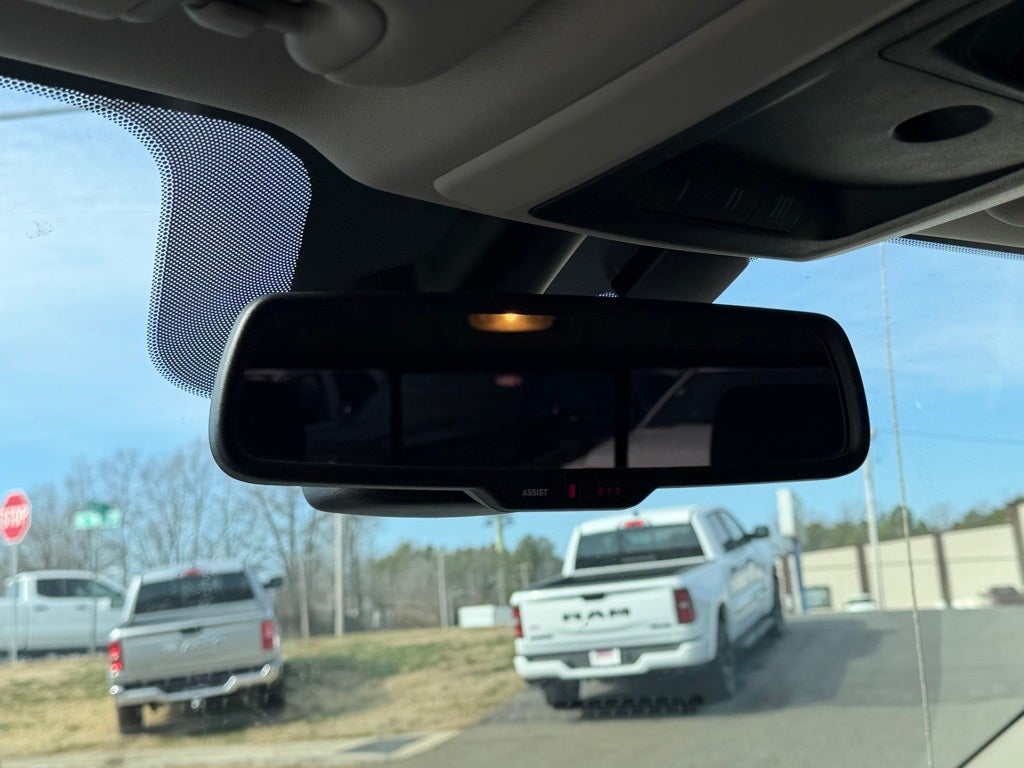 2017 RAM 1500 Big Horn Crew Cab 4x4 5'7' Box