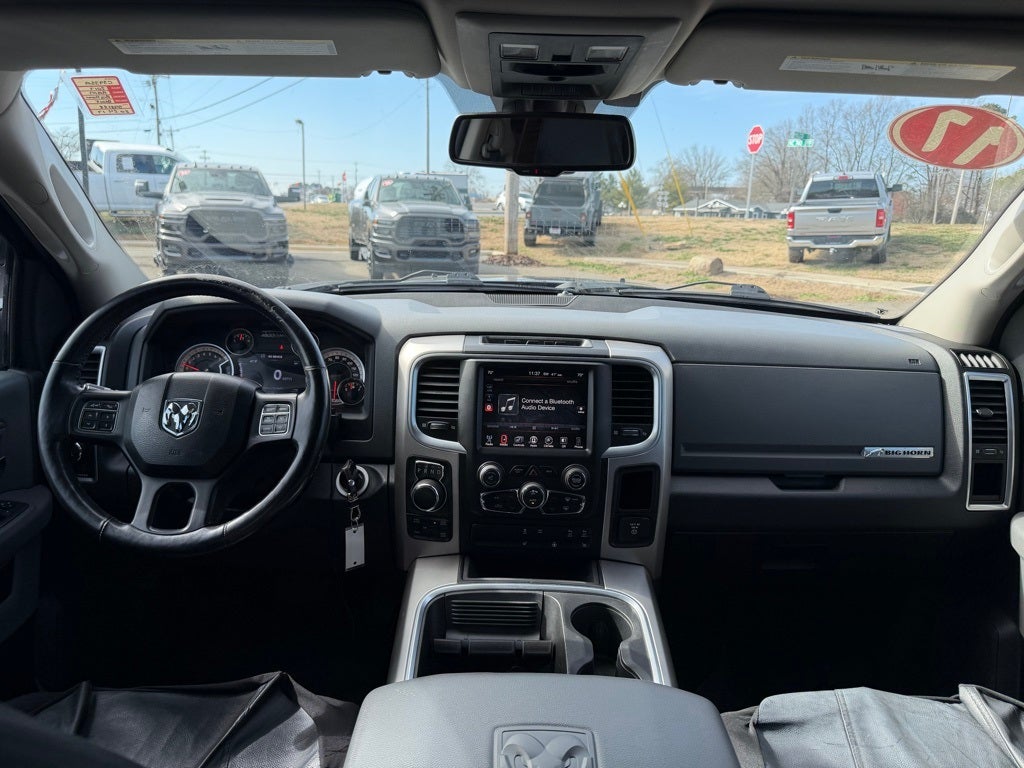 2017 RAM 1500 Big Horn Crew Cab 4x4 5'7' Box