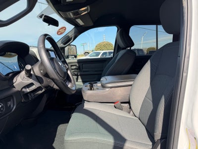 2024 RAM 2500 Tradesman Crew Cab 4x4 6'4' Box