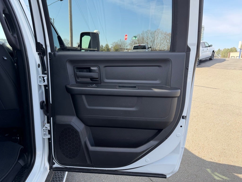 2024 RAM 2500 Tradesman Crew Cab 4x4 6'4' Box