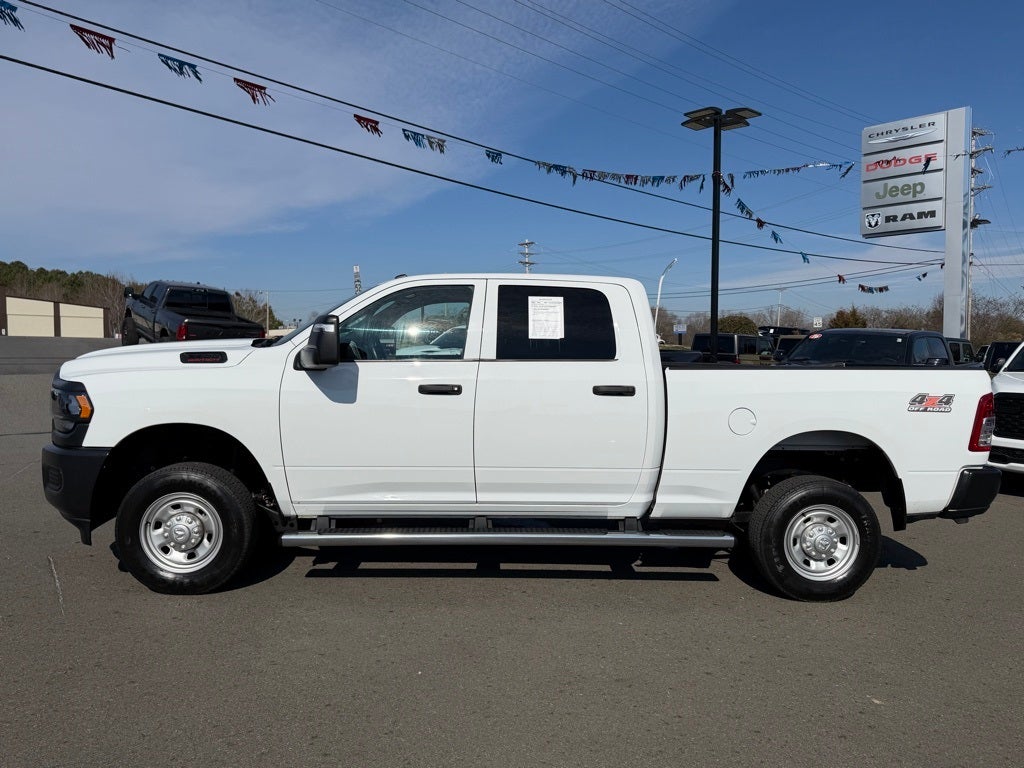 2024 RAM 2500 Tradesman Crew Cab 4x4 6'4' Box