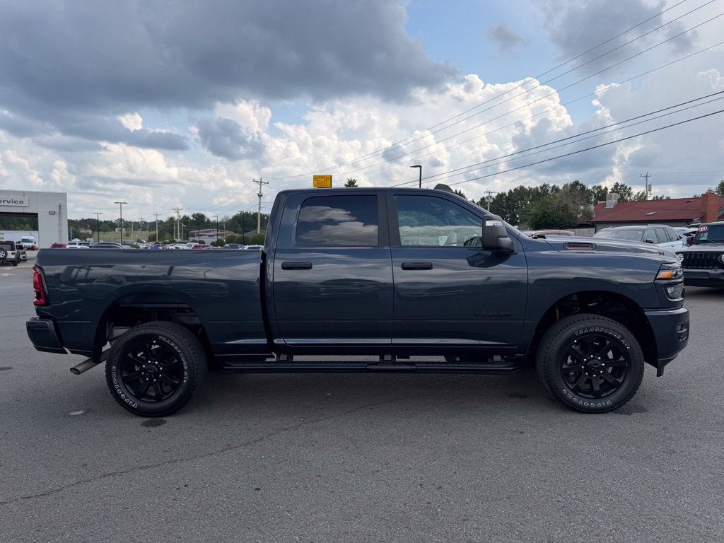2025 RAM 2500 Big Horn Crew Cab 4x4 6'4' Box