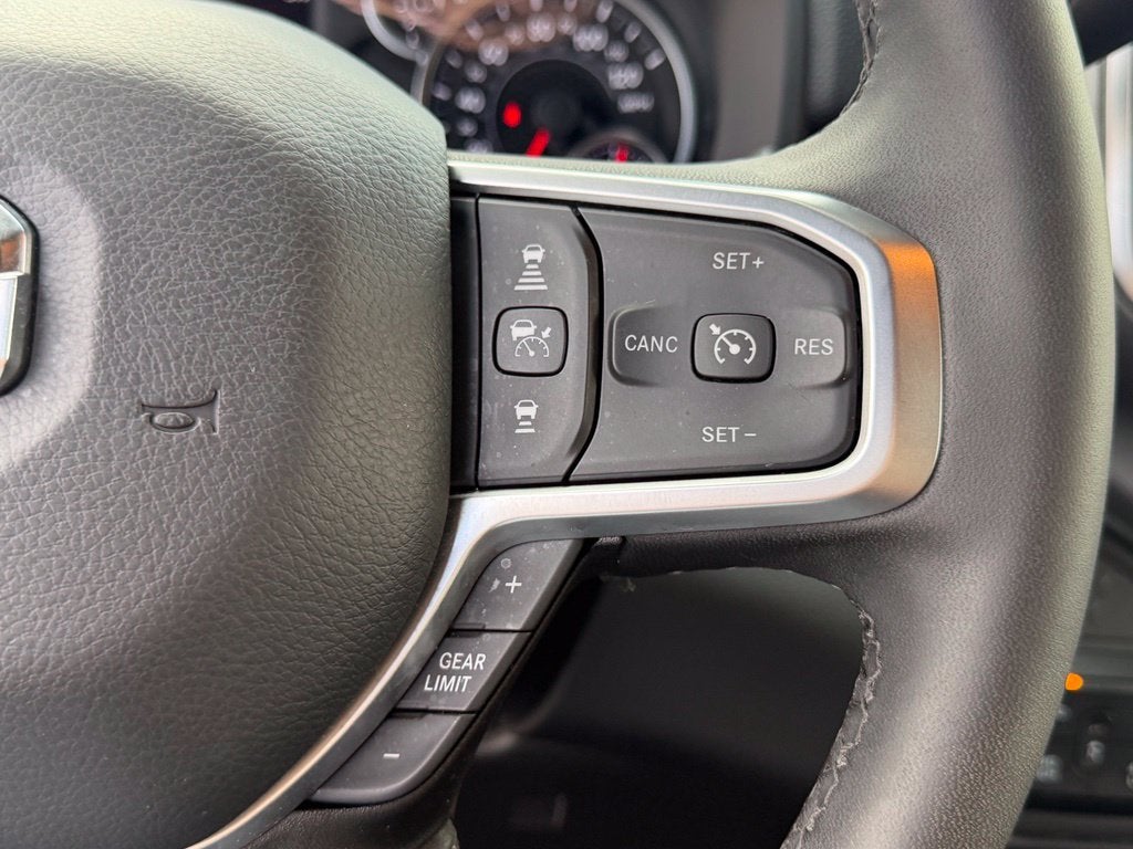 2025 RAM 2500 Big Horn Crew Cab 4x4 6'4' Box