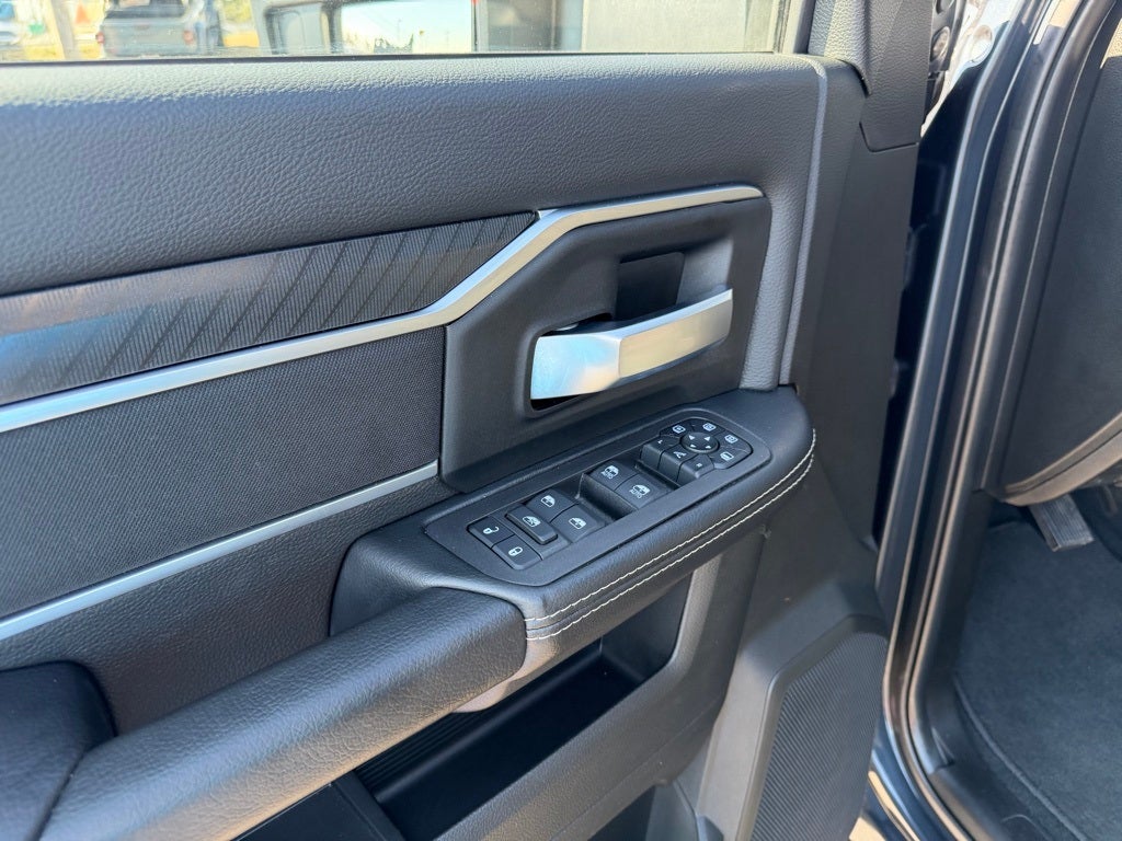 2025 RAM 2500 Big Horn Crew Cab 4x4 6'4' Box