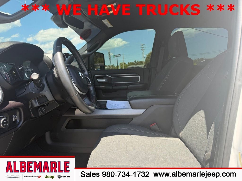 2023 RAM 2500 Big Horn Crew Cab 4x4 6'4' Box