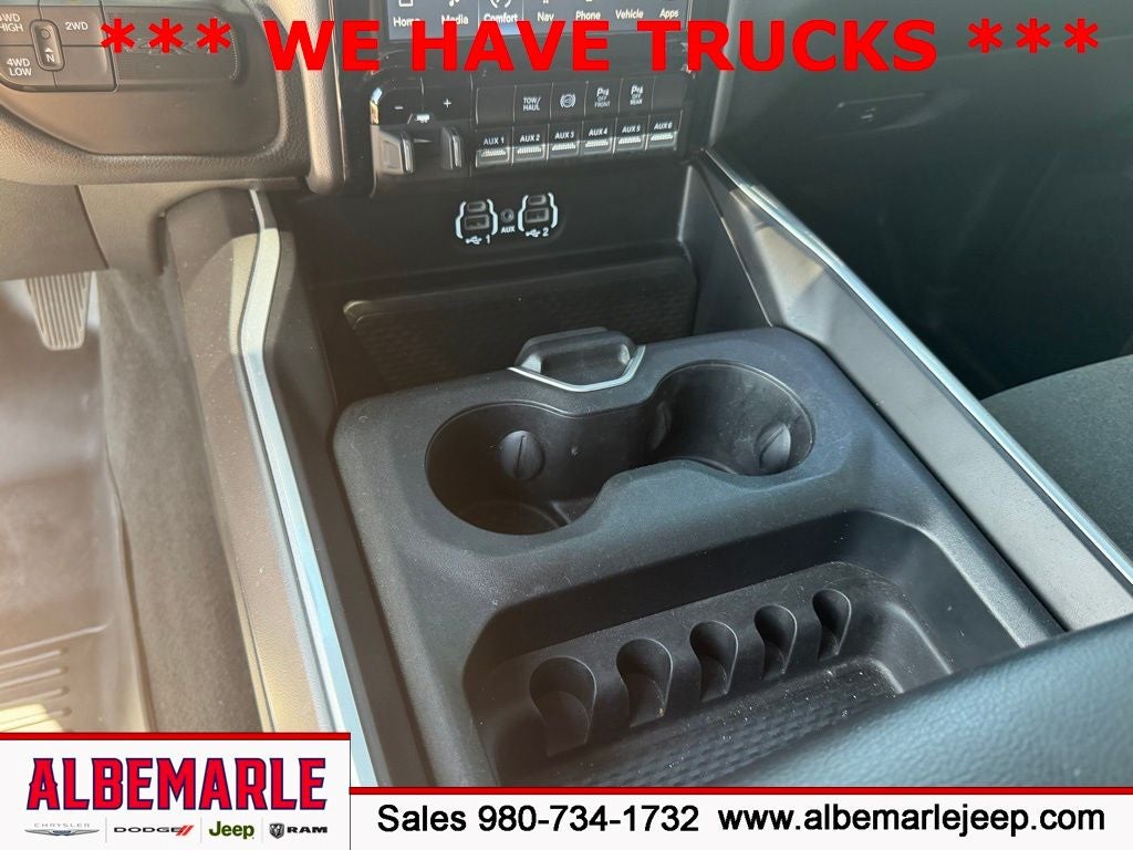 2023 RAM 2500 Big Horn Crew Cab 4x4 6'4' Box