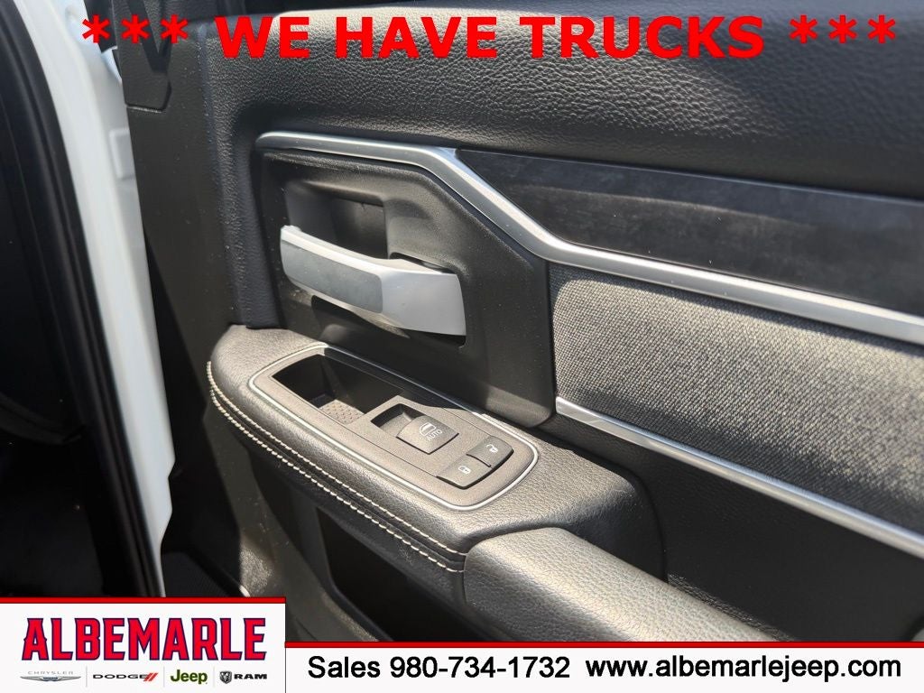 2023 RAM 2500 Big Horn Crew Cab 4x4 6'4' Box