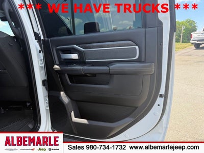 2023 RAM 2500 Big Horn Crew Cab 4x4 6'4' Box