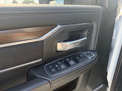 2024 RAM 2500 Laramie Crew Cab 4x4 6'4' Box