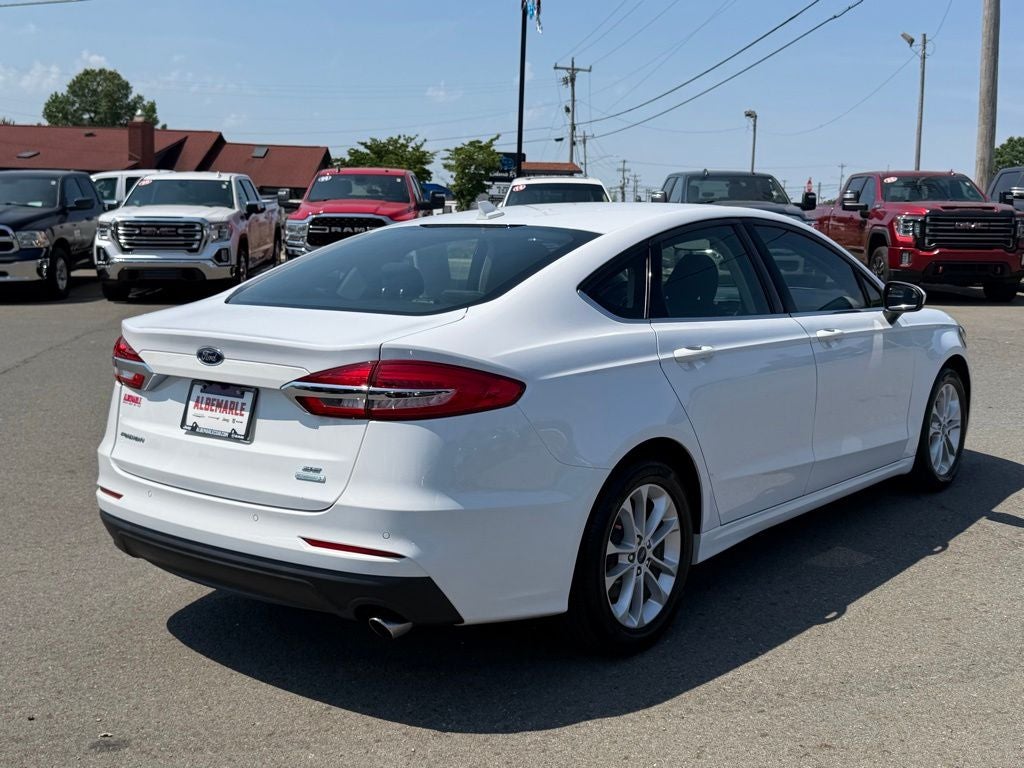 2020 Ford Fusion SE