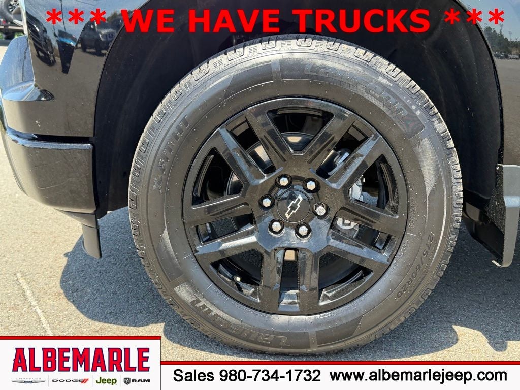 2023 Chevrolet Silverado 1500 2WD Crew Cab Short Bed Custom