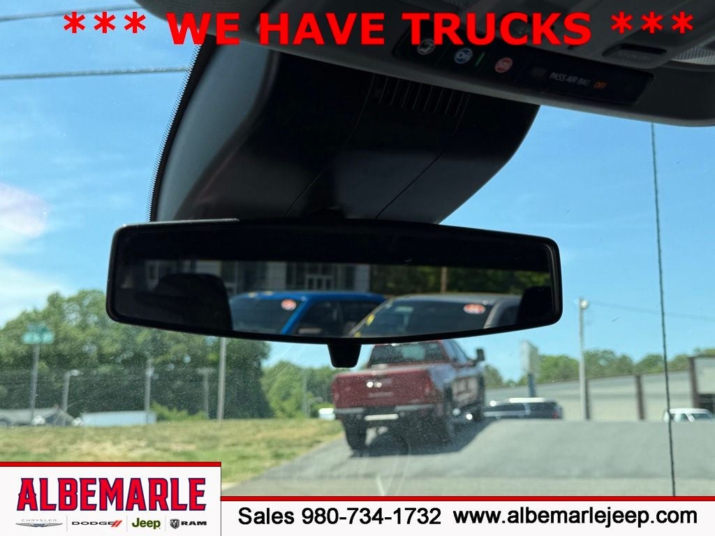 2023 Chevrolet Silverado 1500 2WD Crew Cab Short Bed Custom