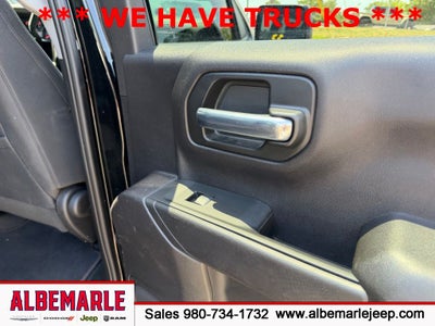 2023 Chevrolet Silverado 1500 2WD Crew Cab Short Bed Custom