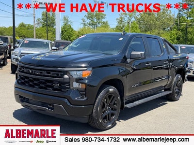 2023 Chevrolet Silverado 1500 2WD Crew Cab Short Bed Custom