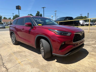 2023 Toyota Highlander XLE