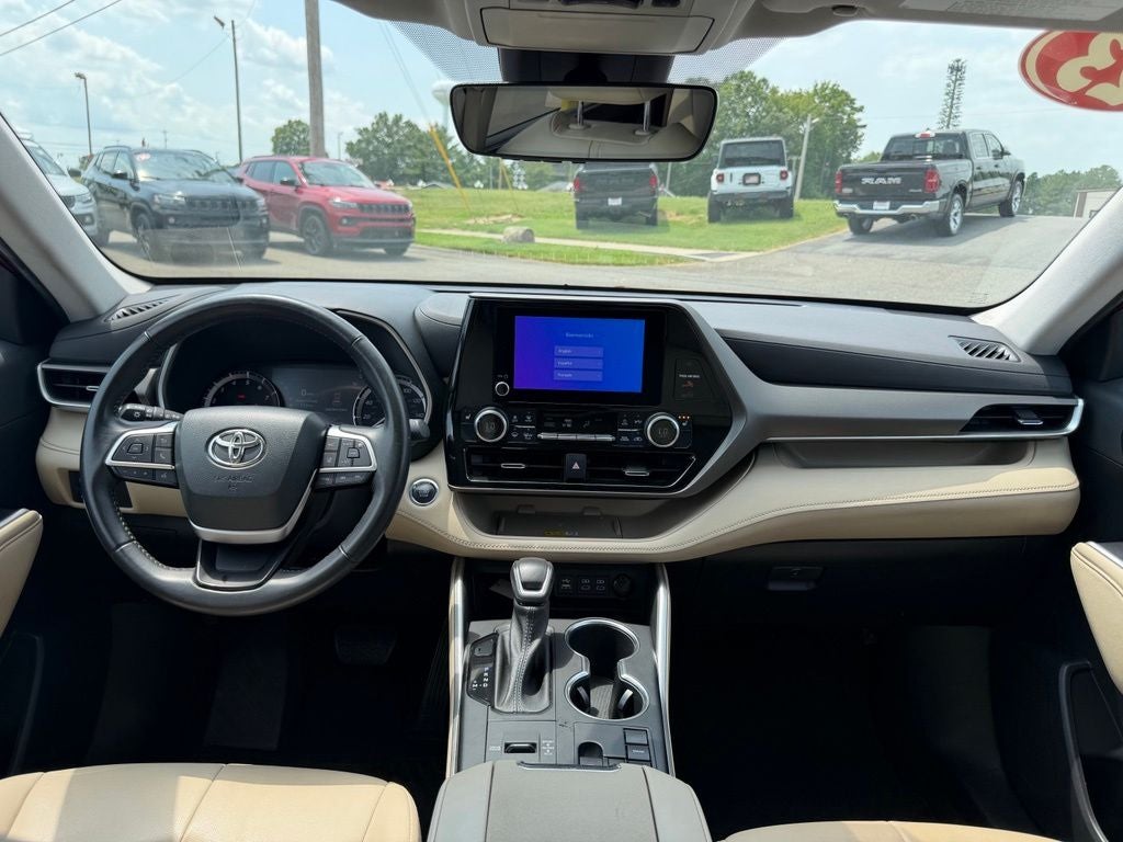 2023 Toyota Highlander XLE