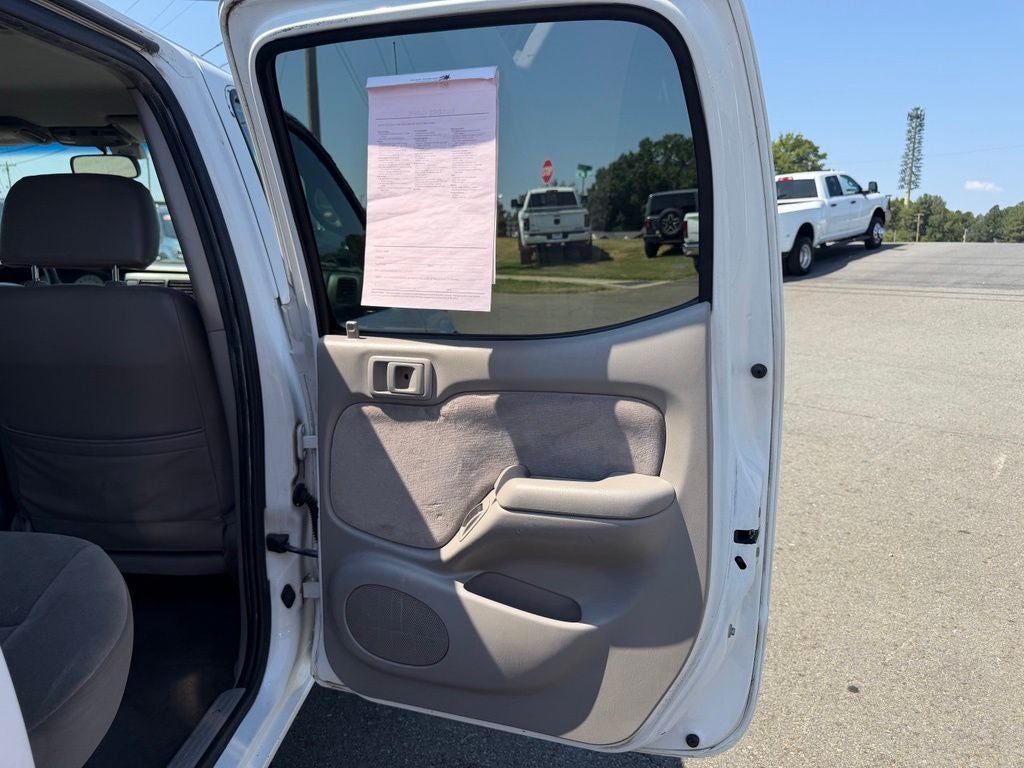 2004 Toyota Tacoma Base V6