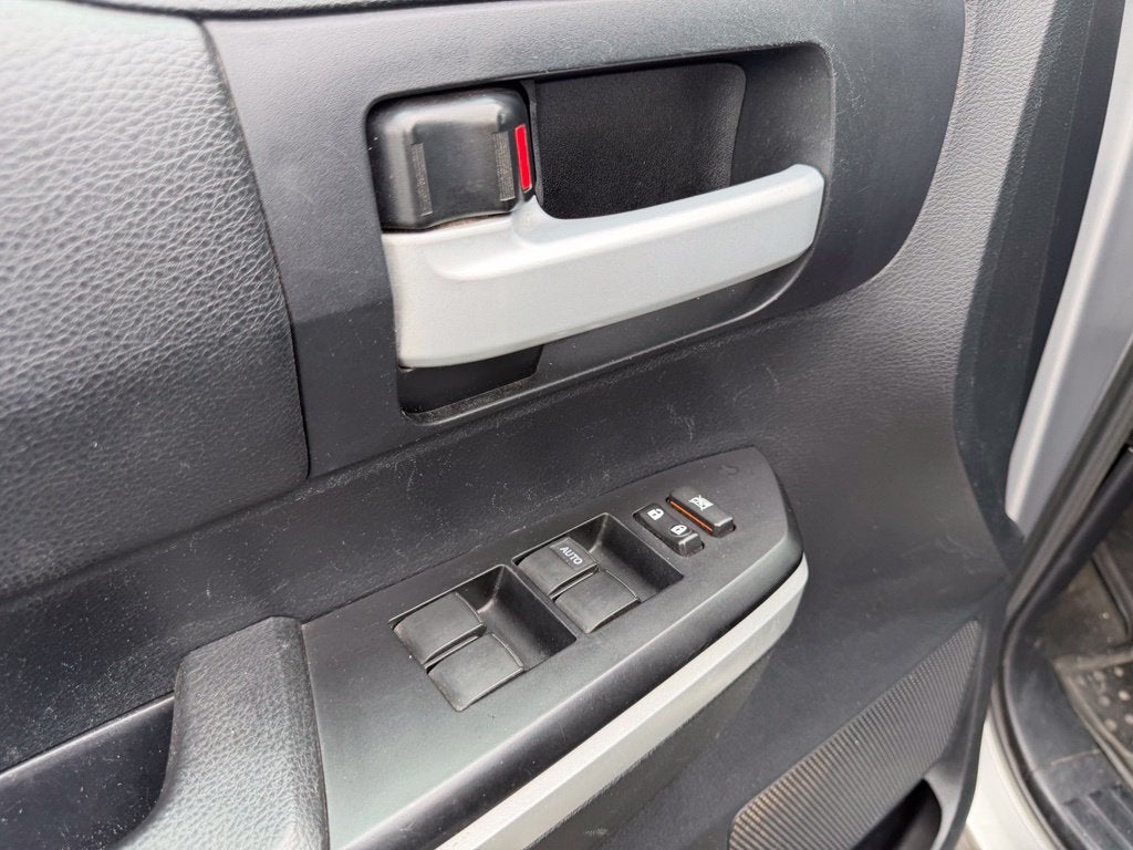2015 Toyota Tundra SR5 5.7L V8
