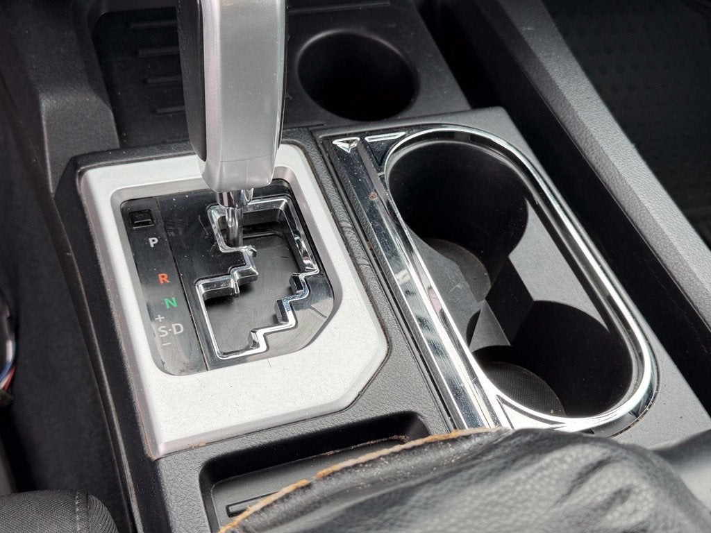 2015 Toyota Tundra SR5 5.7L V8