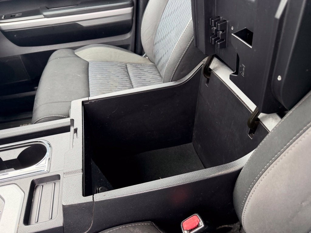 2015 Toyota Tundra SR5 5.7L V8