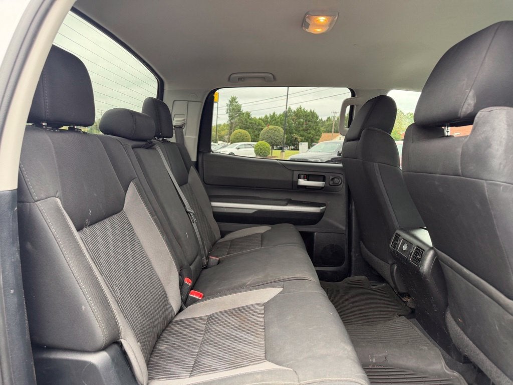 2015 Toyota Tundra SR5 5.7L V8